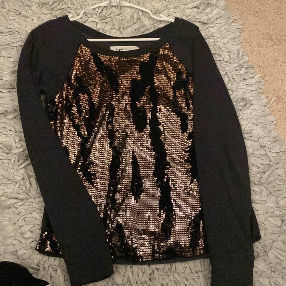 Flawless LIKE NEW Sweatshirt - Picture 3 of 6
